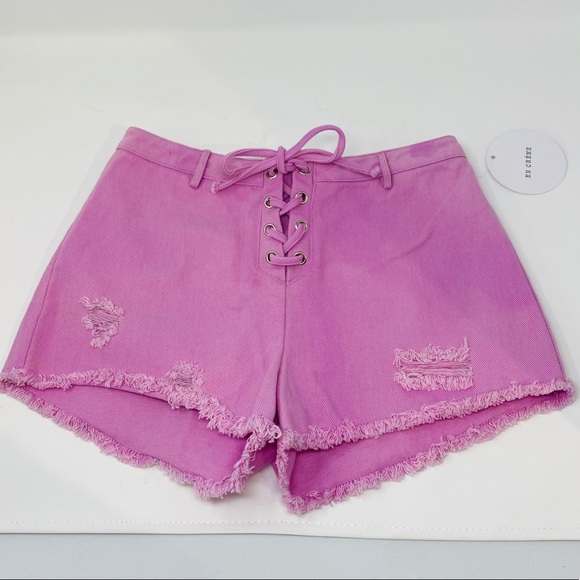 EN CREME**Gorgeous Pink Denim Shorts**Sm.. $67 - Picture 4 of 6